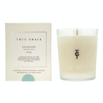 Seashore Village Classic Candle