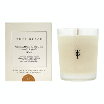 VILLAGE CINNAMON & CLOVE CLASSIC CANDLE